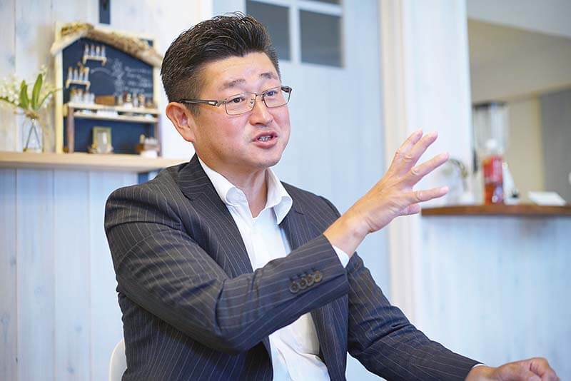 イエカ・ライフ株式会社 鈴木 浩