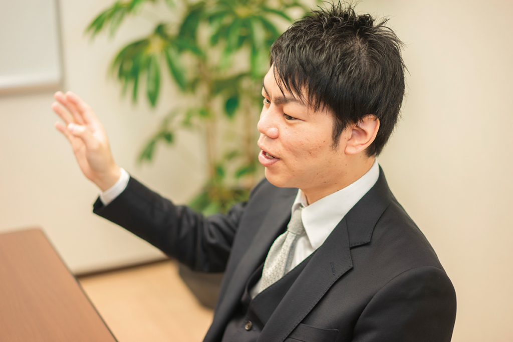 株式会社東・仲 斉藤 靖典