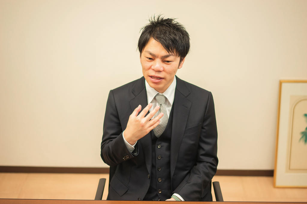 株式会社東・仲 斉藤 靖典